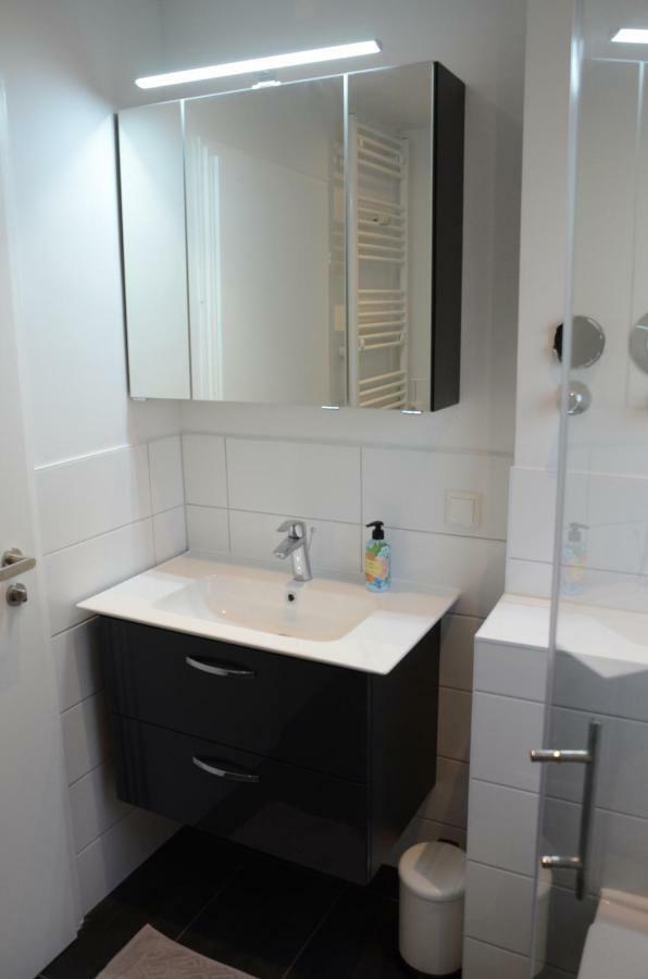 Apartment Neue, Helle Kernsanierte In Der List *